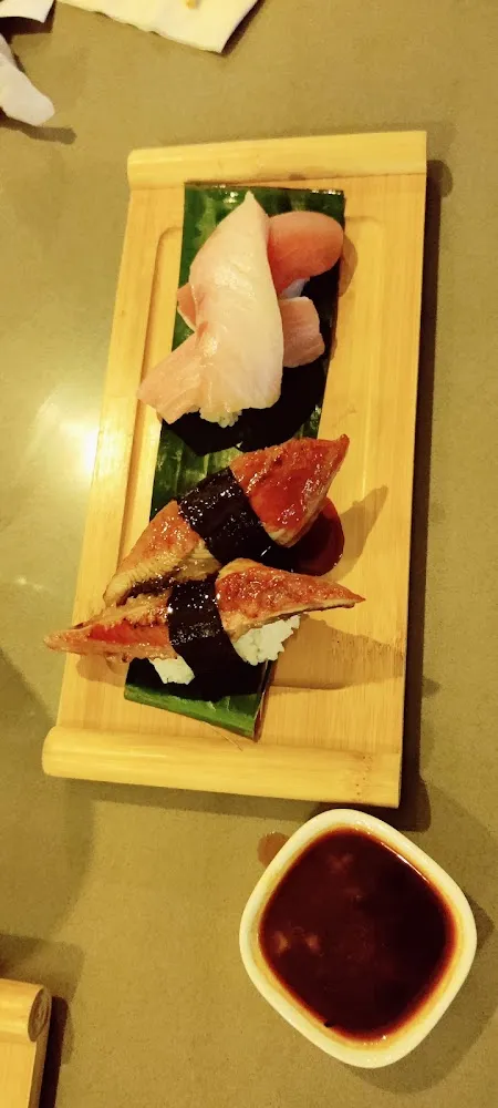 Eel and Fresh Yellowtail